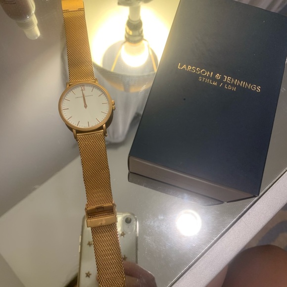 Larrson and Jennings rose gold watch with box - Picture 3 of 6
